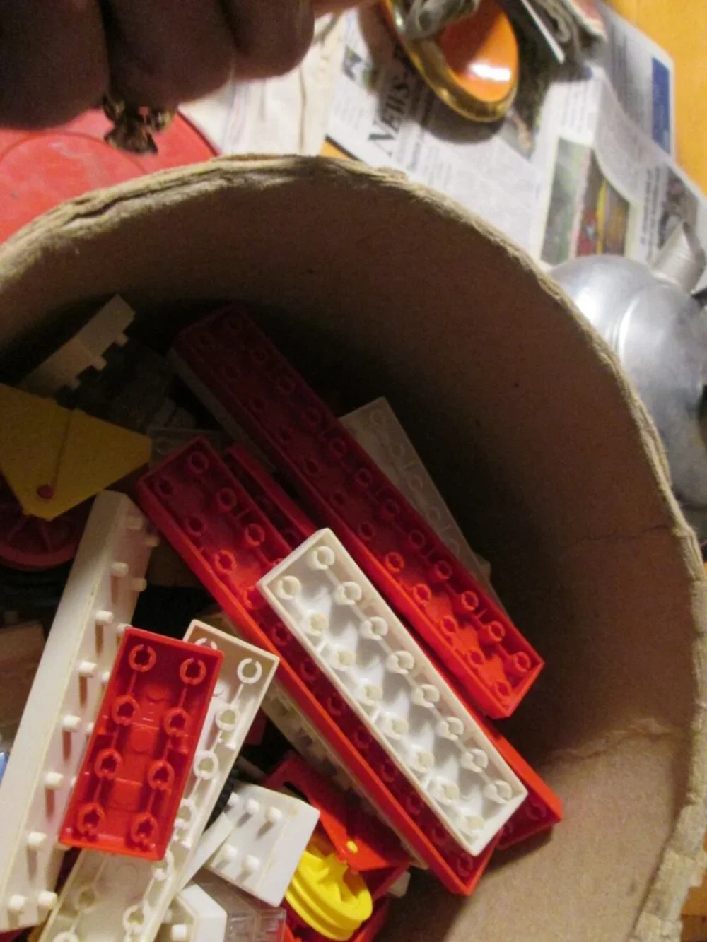 Vtg American plastic Bricks 735  container 510 pc instructions bldg blocks